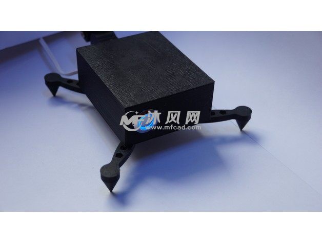 四足箱式台灯模型