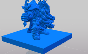 鹿角人的侧视图