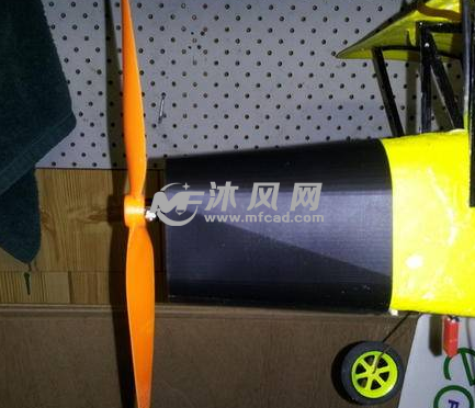 航模飞机的机头罩模型