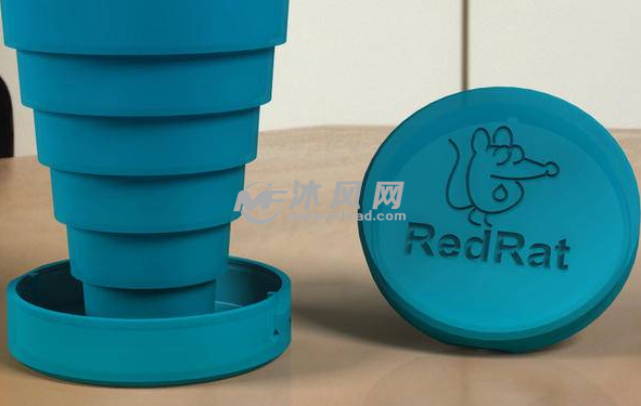 折叠杯的正视图