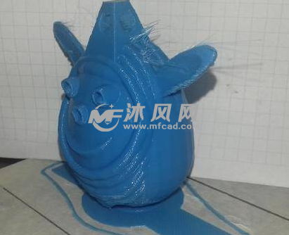 鼠小弟的侧视图