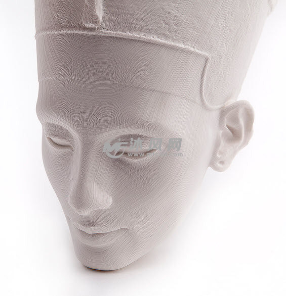 纳芙蒂蒂雕像特写图