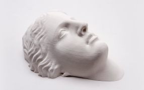 维纳斯头像侧面