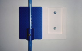 壁挂式万向悬置存储