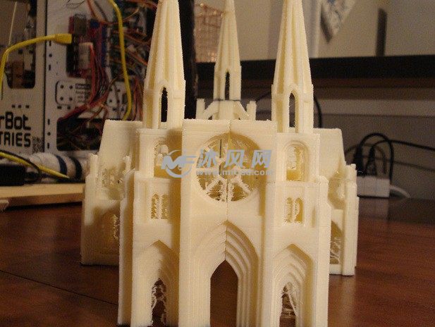 哥特式教堂模型正视图