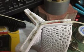 镂空汽轮机灯罩斜视图