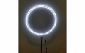 圆形灯模型实物图开灯