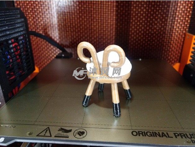  小绵羊椅子后视图