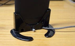 手机充电支架后视图