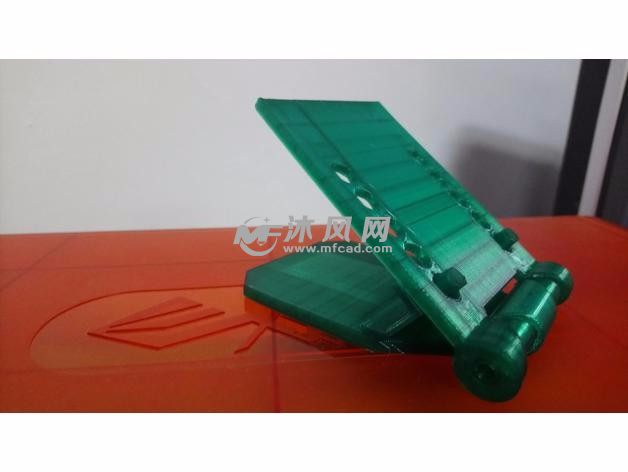 可调角度手机支架斜视图