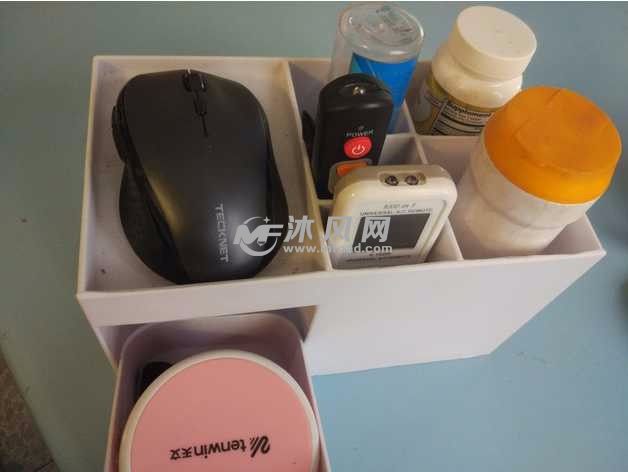  移动整理箱俯视图