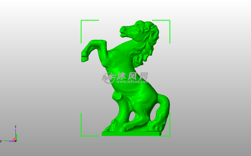 受惊的骏马侧视图