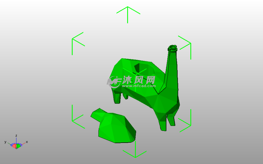 长颈鹿笔筒斜视图