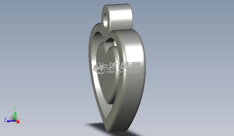 爱心吊坠侧视图