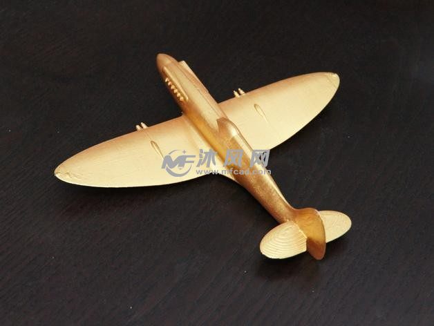 金属平面飞机外形图