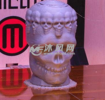 动漫人物的头骨打印