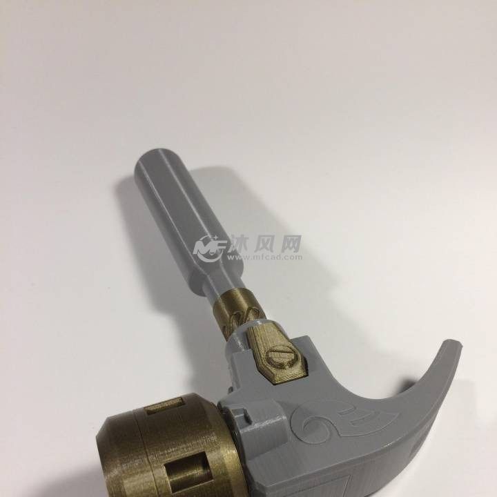 守望先锋小锤子侧面