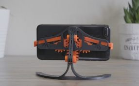 手机齿轮支架背面