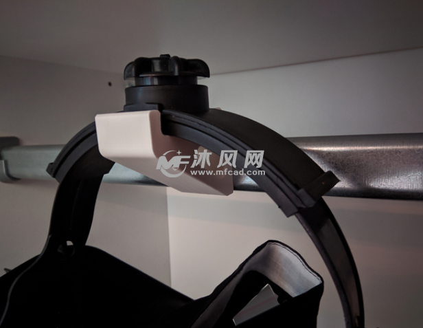 壁橱杆焊接头盔支架